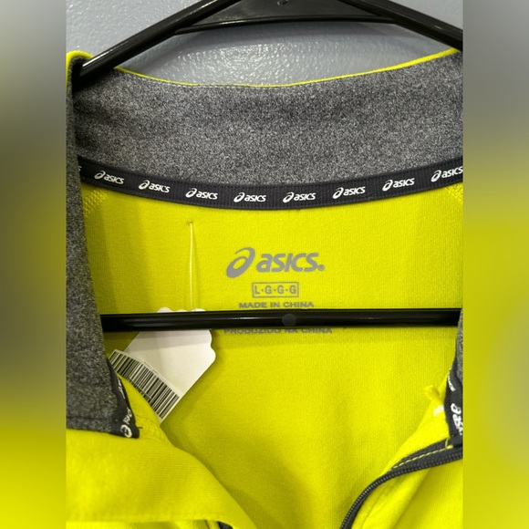 Asics Top - Picture 2 of 3